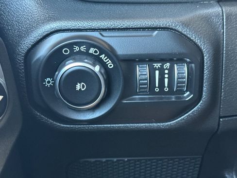 Used 2020 Jeep Wrangler Unlimited Rubicon w/ Quick Order Package 28Y Recon AWD/4WD image 32