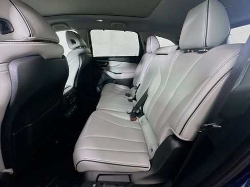 Used 2023 Acura MDX SH-AWD w/ Advance Package image 29