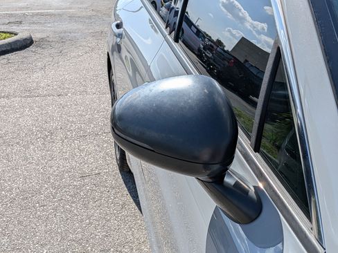 Used 2023 Kia K5 GT-Line image 12