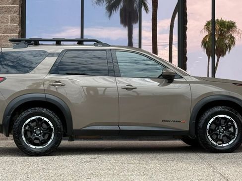 Used 2023 Nissan Pathfinder Rock Creek AWD/4WD image 15