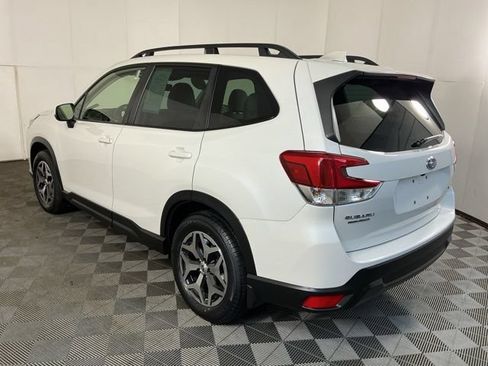 Used 2023 Subaru Forester Premium AWD/4WD image 8