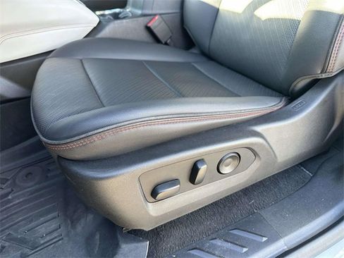 Used 2024 GMC Canyon AT4X image 19