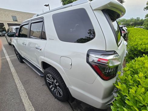 Used 2023 Toyota 4Runner Limited AWD/4WD image 4