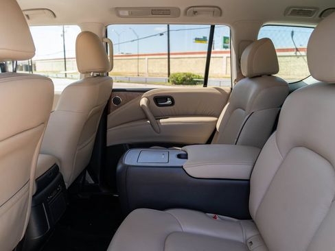 Used 2023 Nissan Armada SL w/ Captain's Chairs Package RWD image 16