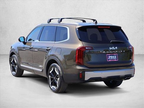 Used 2025 Kia Telluride S AWD/4WD image 9