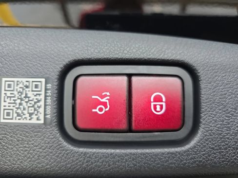 Certified 2025 Mercedes-Benz E 53 AMG e 4MATIC Sedan image 14
