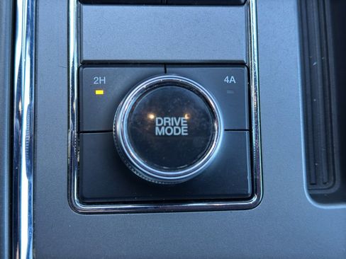 Used 2019 Ford Expedition Max XLT w/ Equipment Group 201A image 22