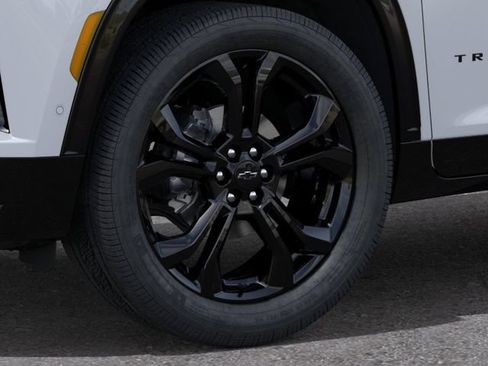 New 2027 Chevrolet Traverse RS FWD image 9