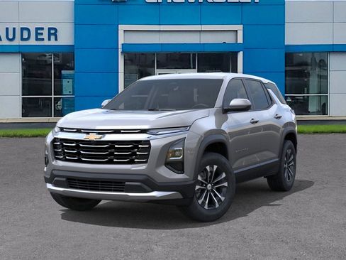 New 2026 Chevrolet Equinox LT w/ Convenience Package II image 6
