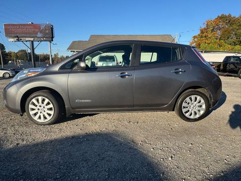 Used 2015 Nissan Leaf S w/ Charge Package image 3