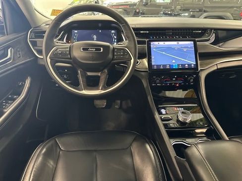 Used 2022 Jeep Grand Cherokee Limited 4xe image 18