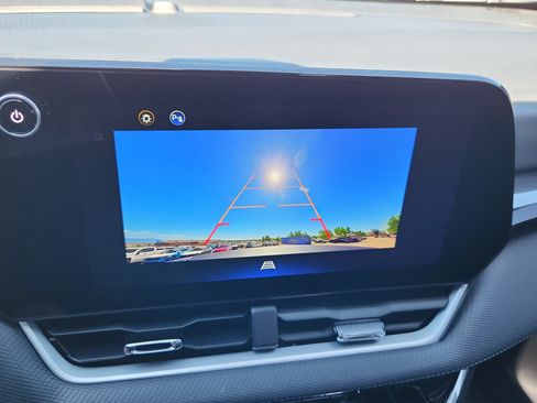 Used 2025 Chevrolet Equinox LT image 27