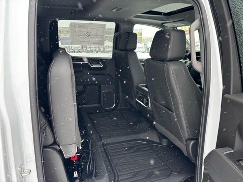 New 2026 GMC Sierra 1500 SLT w/ SLT Premium Package image 29