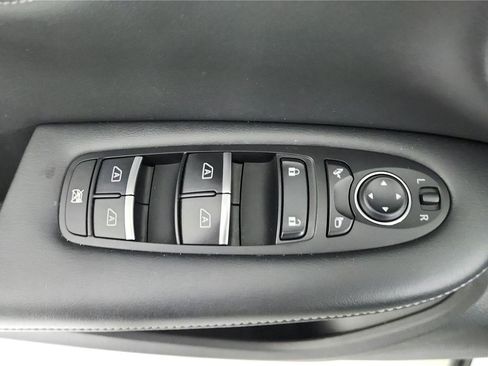 Used 2023 INFINITI QX55 Luxe w/ Cargo Package AWD/4WD image 17