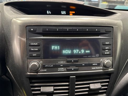 Used 2011 Subaru Impreza 2.5i image 16