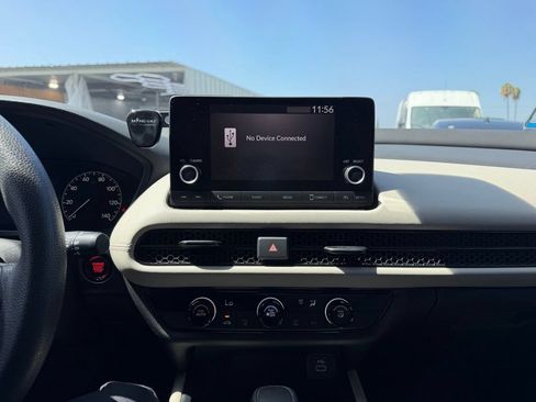 Used 2024 Honda HR-V LX image 9