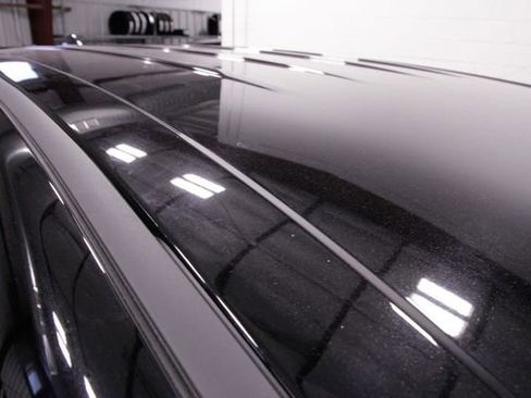 Used 2024 Chrysler Pacifica Touring-L image 20