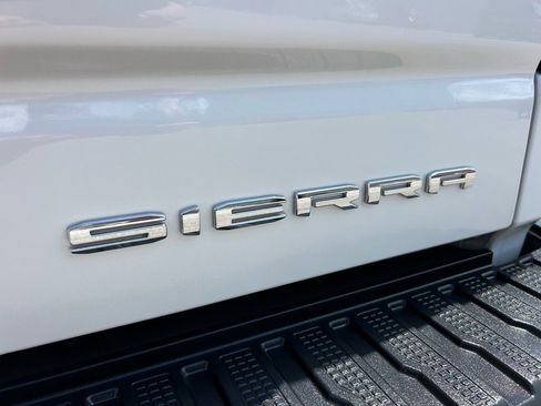 Used 2024 GMC Sierra 1500 Denali w/ Denali Reserve Package image 7