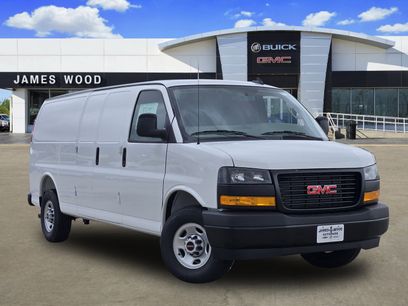 New 2025 GMC Savana 3500 Extended w/ Driver Convenience Package