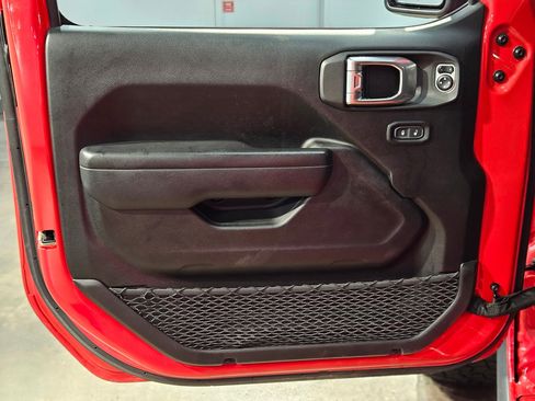 Used 2023 Jeep Gladiator Mojave w/ LED Lighting Group image 20