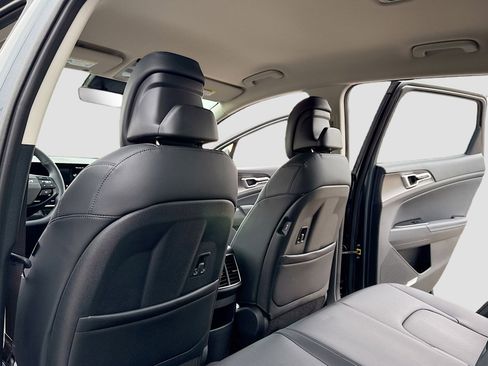 New 2026 Kia Sportage EX AWD/4WD image 6