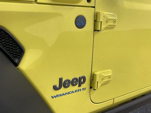 Used 2023 Jeep Wrangler Unlimited Rubicon 4xe image 35