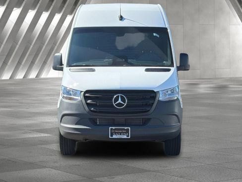 Used 2026 Mercedes-Benz Sprinter 2500 image 9