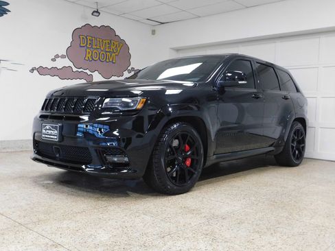Used 2021 Jeep Grand Cherokee SRT image 1