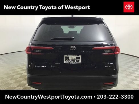 Certified 2024 Toyota Grand Highlander XLE image 6