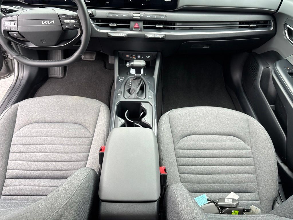Certified 2025 Kia K4 GT-Line Turbo FWD image 19