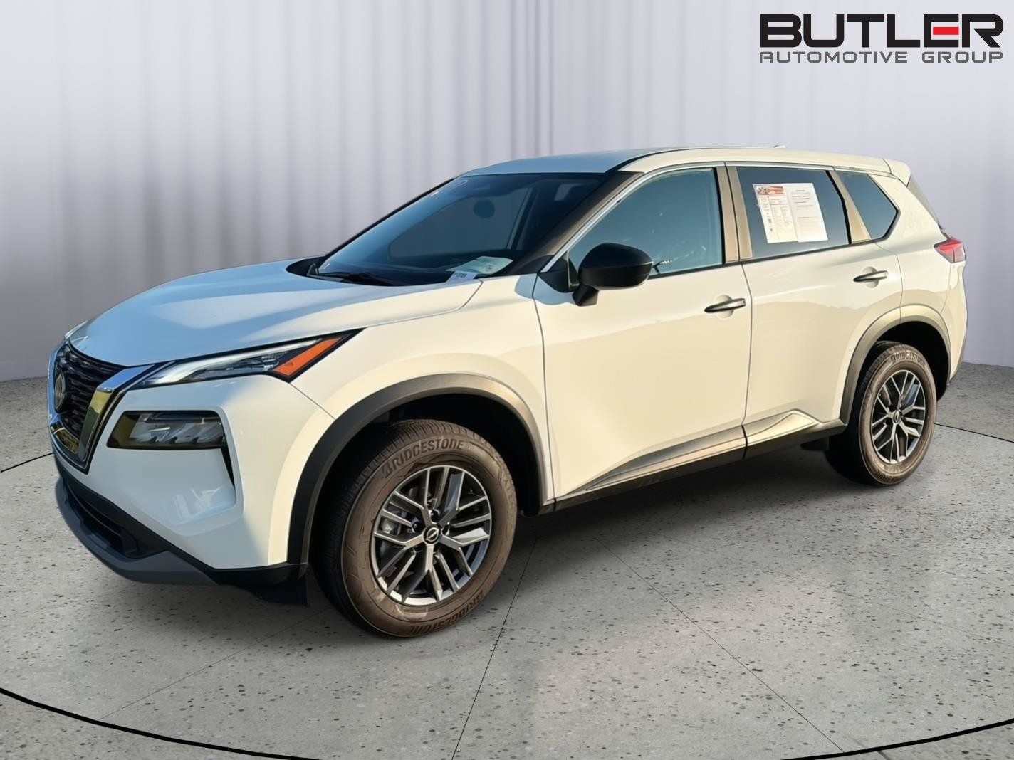 Used 2023 Nissan Rogue S FWD image 1
