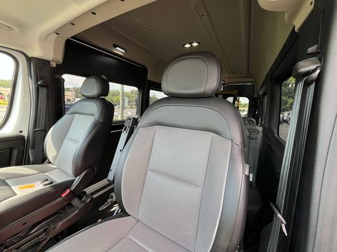 Used 2023 RAM ProMaster 2500 w/ Premium Convenience Group (B) image 23