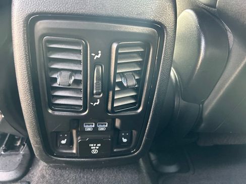 Used 2022 Dodge Durango GT AWD/4WD image 14