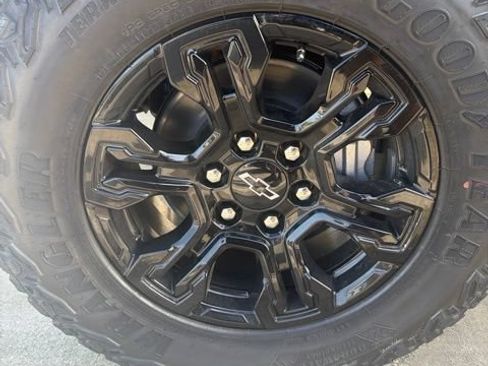New 2026 Chevrolet Silverado 1500 ZR2 AWD/4WD image 11