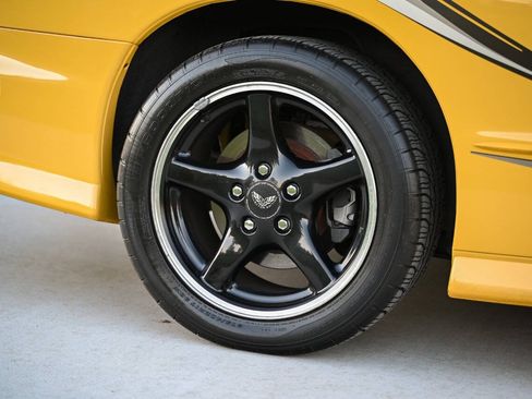 Used 2002 Pontiac Firebird Trans Am RWD image 14