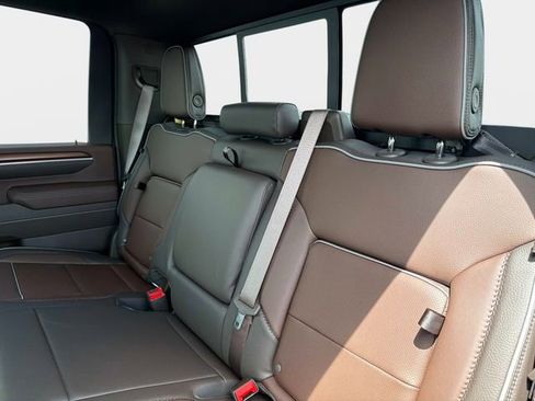 New 2026 GMC Sierra 2500 Denali w/ Denali Reserve Package AWD/4WD image 12