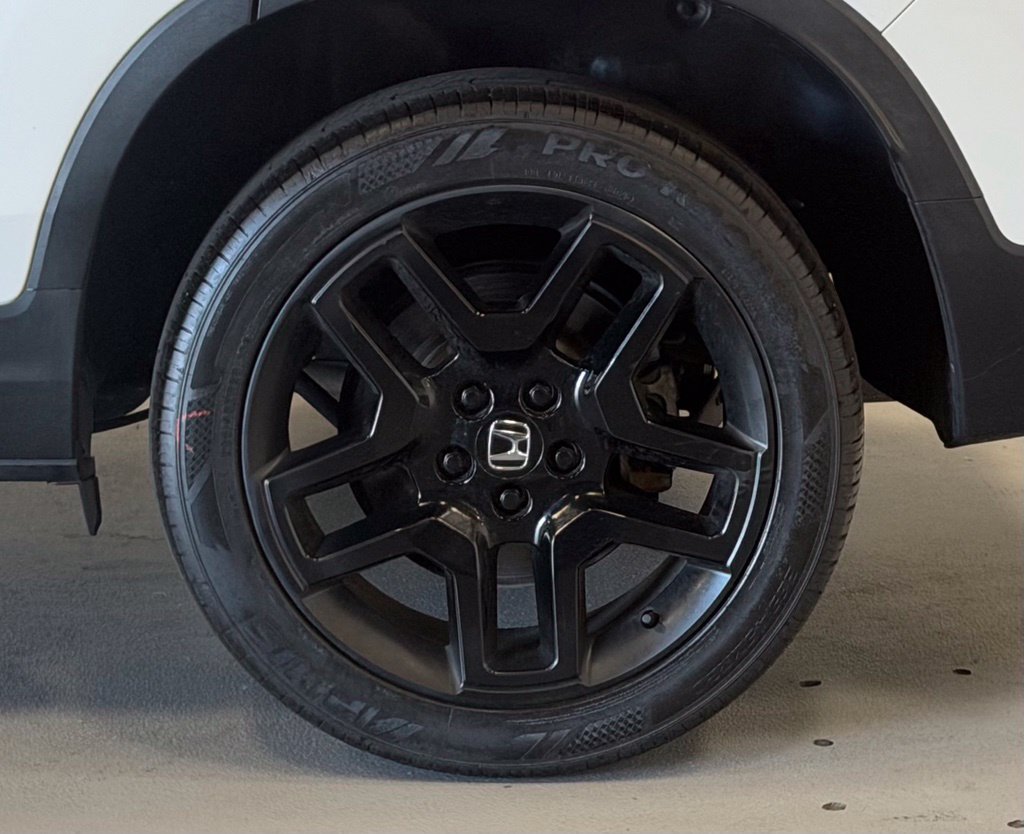 Used 2024 Honda Passport Black Edition image 8