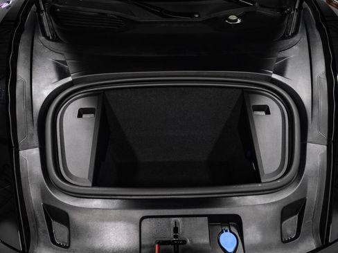 Used 2025 Porsche Taycan RWD image 43