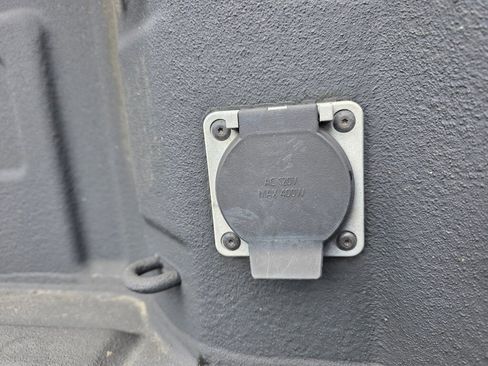 Used 2023 Chevrolet Silverado 1500 LT image 30