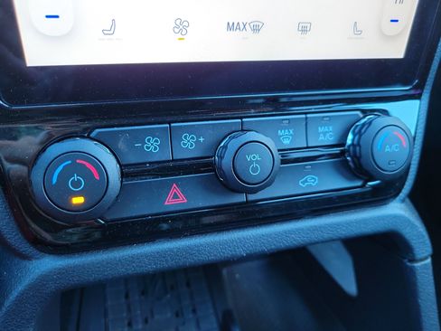 Used 2025 Ford Ranger XLT w/ Equipment Group 301A High image 17