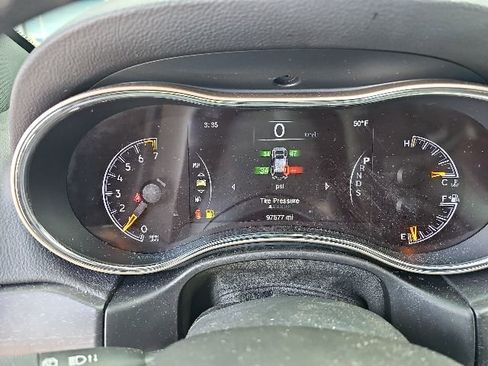 Used 2015 Jeep Grand Cherokee Altitude AWD/4WD image 22