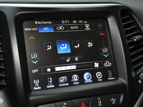 Used 2016 Jeep Cherokee Limited w/ Technology Group AWD/4WD image 44