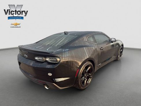 Used 2022 Chevrolet Camaro LT w/ RS Package RWD image 7