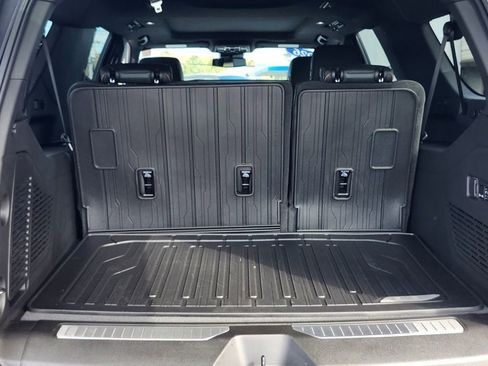 Used 2026 GMC Yukon XL AT4 AWD/4WD image 30