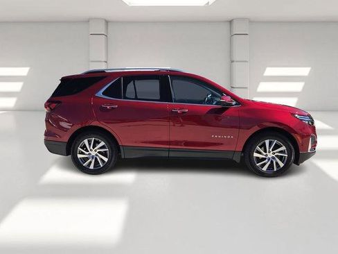 Used 2023 Chevrolet Equinox Premier image 6