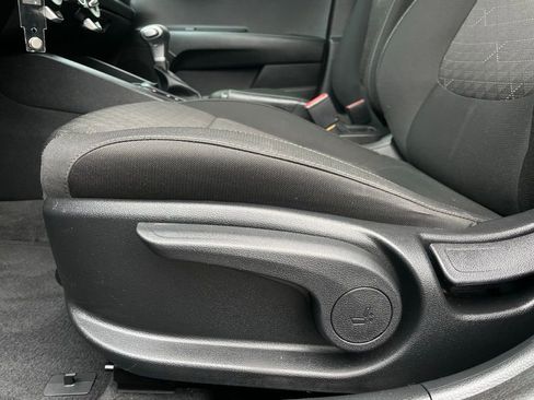 Used 2022 Kia Rio LX image 24