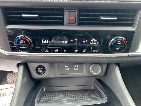 Certified 2026 Nissan Rogue SV AWD/4WD image 29