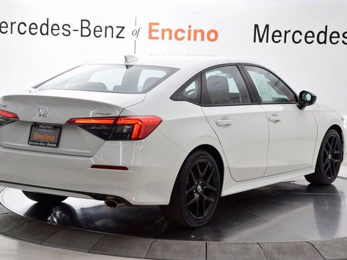 Used 2024 Honda Civic Sport image 6