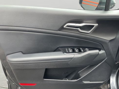 Used 2023 Kia Sportage EX image 21