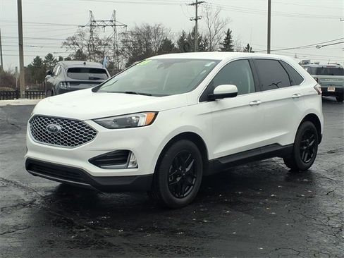 Certified 2023 Ford Edge SEL w/ Convenience Package image 3